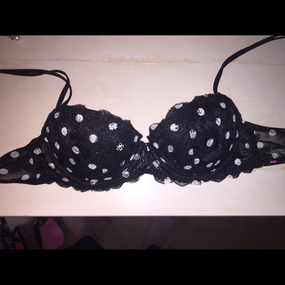 32B VS Pink Date Night Push-up bra.